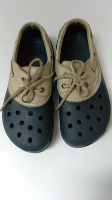 crocs islander